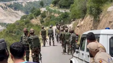 Photo of जम्मू: आतंकियों का खात्मा करने के लिए 80 किलोमीटर के दायरे में सेना तैनात