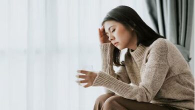 Photo of किसी की बात ही नहीं समझ पाती थी महिला, दिनभर रहती थी नशे में, डॉक्टर को दिखाया…