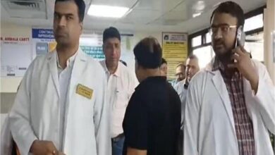 Photo of हरियाणा के 3000 सरकारी डॉक्टर हड़ताल पर, OPD स्वास्थ्य सेवाएं ठप्प… 