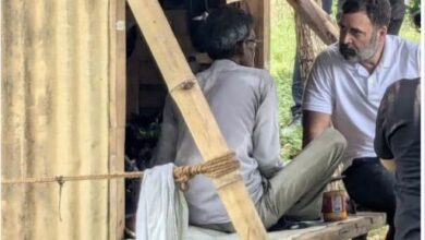 Photo of  राहुल गांधी ने मोची रामचेत को भिजवाई जूता सिलाई मशीन, एक दिन पहले पूछी थी समस्या