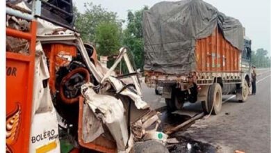 Photo of पंजाब: खड़े ट्रक से टकराया बोलैरो पिकअप, दर्दनाक हादसे में 2 मौत