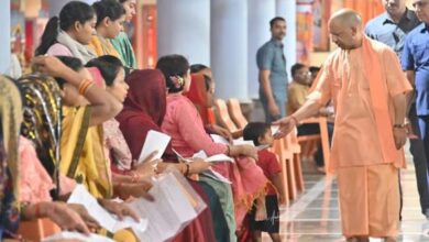 Photo of सीएम योगी की चेतावनी, किसी भी दशा में बख्शे न जाएं जमीन कब्जाने वाले- हीलाहवाली की तो कार्रवाई तय