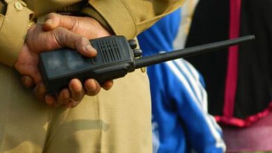 Photo of नए कानून: अब कैदी को हथकड़ी लगा सकेगी पुलिस, एक पीसीआर कॉल पर जाते हैं तीन पुलिसकर्मी