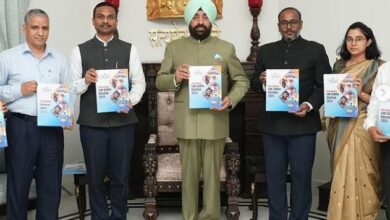Photo of निर्वाचन विभाग की पुस्तक ‘उत्तराखंड लोकसभा चुनाव-2024′ का विमोचन