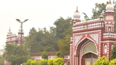 Photo of अलीगढ़ मुस्लिम विश्वविद्यालय में कर्मचारियों के बीच फायरिंग से हड़कंप…