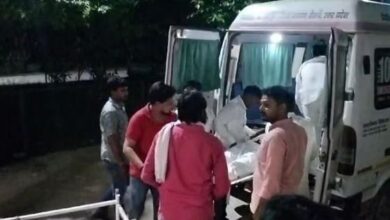 Photo of शादी में बवाल: DJ बजते समय हुआ हंगामा, तीन सिपाहियों ने की फायरिंग; छह लोग घायल