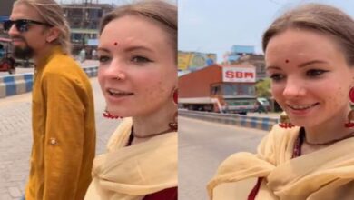 Photo of भारत घूमने निकली विदेशी लड़की, रोड पार करने में हुई मुसीबत, कही ऐसी बात