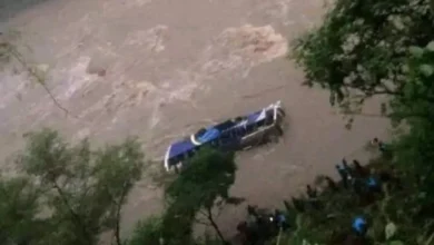 Photo of नेपाल में भूस्खलन से बड़ा हादसा, दो बसें त्रिशूली नदी में बहीं; 7 भारतीयों समेत 65 यात्री लापता