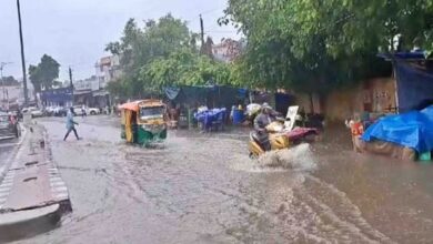 Photo of मूसलाधार बारिश से परेशान दौसा शहर, पानी निकासी व्यवस्था में नगर परिषद की लापरवाही उजागर