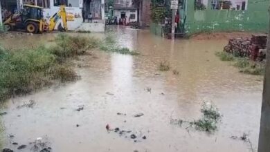 Photo of तेज बारिश से शहर हुआ अस्त-व्यस्त, निचले इलाकों और कॉलोनियों में जल भराव ने खोली प्रशासन की पोल
