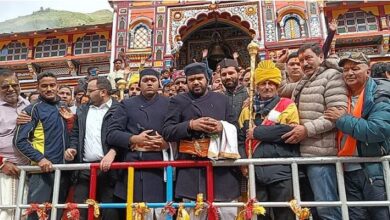 Photo of आज से रावल अमरनाथ नंबूदरी होंगे बदरीनाथ धाम के मुख्य पुजारी, विधि विधान से किया गर्भगृह में प्रवेश