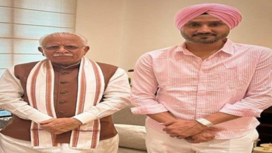 Photo of हरभजन सिंह ने मनोहर लाल से की मुलाकात