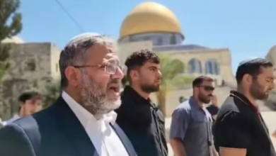 Photo of हजारों समर्थकों के साथ Al-Aqsa मस्जिद में दाखिल हुए इजरायली दक्षिणपंथी नेता