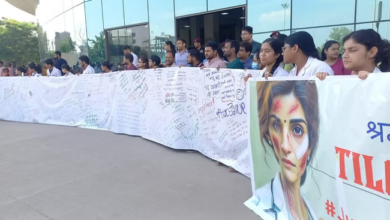 Photo of पटना के इन बड़े अस्पतालों में आज भी ओपीडी बाधित, डॉक्टरों की हड़ताल जारी