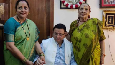 Photo of खटीमा पहुंचे सीएम धामी, बहनों से राखी बंधवाकर मनाया प्रेम का त्योहार…