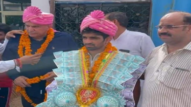 Photo of बहादुरगढ़ पहुंचने पर अमन सहरावत का जोरदार स्वागत