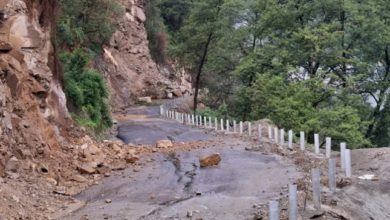 Photo of उत्तराखंड में भारी बारिश के कारण दिल्ली-यमुनोत्री हाईवे समेत 13 मार्ग बंद