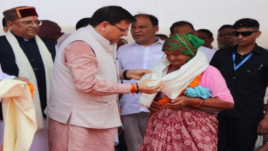 Photo of कभी नहीं भूल सकते गोलीकांड का दर्द, सीएम धामी ने कहा- समझ सकता हूं शहीदों के परिवारों की पीड़ा…