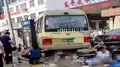 Photo of चीन में छात्रों के समूह पर जा चढ़ी बस; 11 की मौत व कई घायल