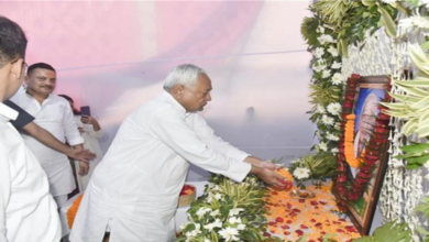 Photo of JDU के पूर्व प्रदेश उपाध्यक्ष स्व० केशो सिंह के श्राद्धकर्म में शामिल हुए सीएम नीतीश