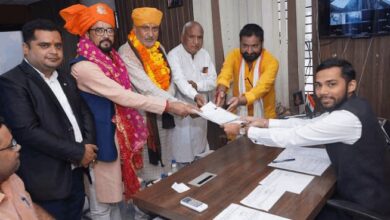 Photo of सोने ने चमकाई किस्मत, पूर्व मंत्री शाम लाल शर्मा की संपत्ति छह करोड़ बढ़ी