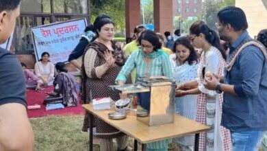 Photo of पीएचडी गोल गप्पे वाले: पंजाब में पढ़े-लिखे शिक्षकों ने लगाया स्टॉल, खूब हुई कमाई