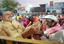 Photo of दिवाली पर उज्जैन के हामू खेड़ी कुष्ठ धाम पहुंचे सीएम मोहन यादव