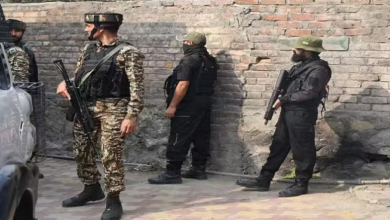 Photo of अनंतनाग-श्रीनगर में मुठभेड़, तीन आतंकी ढेर, खानयार में चार सुरक्षाकर्मी जख्मी