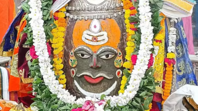 Photo of उज्जैन: त्रिपुंड लगाकर सजे बाबा महाकाल, चारों ओर गूंजा जय श्री महाकाल