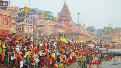 Photo of देवउठनी एकादशी पर काशी में गंगा स्नान के लिए उमड़े श्रद्धालु, लगाई आस्था की डुबकी