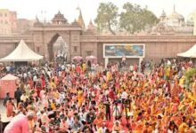 Photo of काशी विश्वनाथ : मंदिर में फिर से सावन जैसा प्रोटोकॉल, लगाई गई बैरिकेडिंग