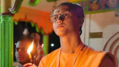 Photo of बांग्लादेश में दो और हिंदू संत गिरफ्तार, चिन्मय दास के सचिव भी लापता