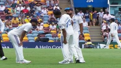 Photo of Mohammed Siraj को लगी चोट, दर्द से कराहते हुए मैदान छोड़कर लौटे; भारत को तगड़ा झटका