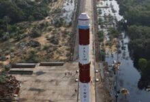 Photo of स्पैडेक्स Mission के लिए ISRO तैयार, लॉन्चिंग पैड पर पहुंचा रॉकेट