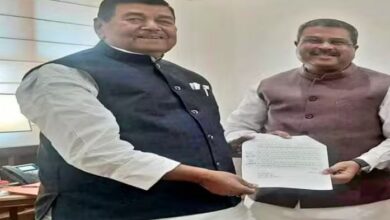 Photo of MP दिनेश यादव ने केंद्रीय शिक्षा मंत्री से की केंद्रीय विद्यालय खोलने की मांग, हो चुका है निरीक्षण
