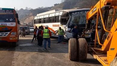 Photo of माता वैष्णो देवी: श्रद्धालुओं से भरी बस हुई भयानक हादसे का शिकार