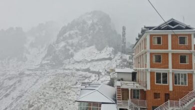 Photo of खूब हुई बर्फबारी, बदरीनाथ और मलारी हाईवे बंद, कालापानी में माइनस 30 डिग्री पहुंचा तापमान