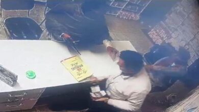 Photo of हरियाणा के फतेहाबाद में जन औषधि केंद्र में घुसे बदमाश