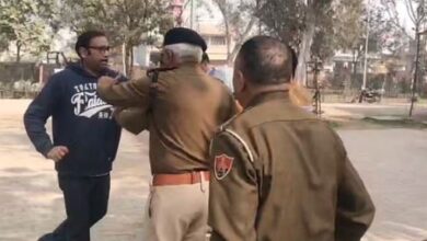 Photo of चरखी दादरी में महिला की मौत पर बवाल: मायके वालों ने ससुरालियों पर लगाया आरोप