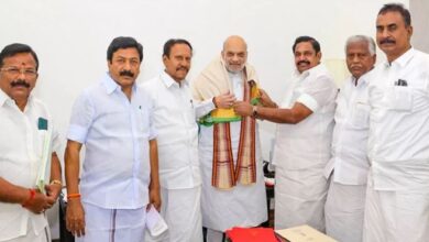 Photo of तमिलनाडु में भाषा विवाद के बीच अमित शाह से मिले पलानीस्वामी