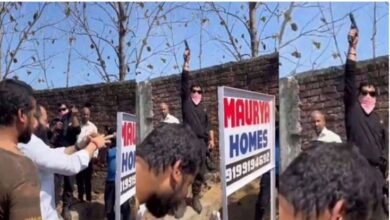 Photo of बिहार: बिल्डर के घर हो रहा था गृहपूजन, ऑटोमैटिक पिस्टल से की 11 बार हवाई फायरिंग