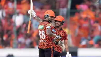 Photo of ईशान किशन का तूफानी शतक, BCCI ने छीना कॉन्ट्रैक्ट, टीम इंडिया से भी हुए बाहर