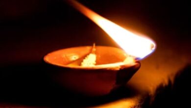 Photo of शनि अमावस्या के दिन इन जगहों पर जलाएं दीपक