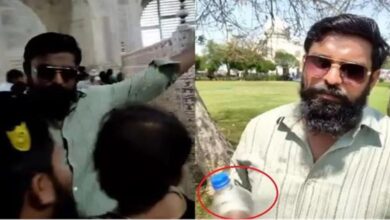 Photo of ताजमहल में मुमताज और शाहजहां की कब्र पर गंगाजल चढ़ाने का दावा