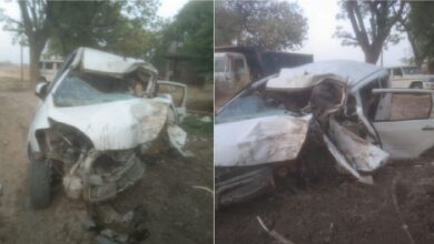 Photo of प्रयागराज में दर्दनाक हादसा: रात में लौट रहे बारातियों की कार पेड़ से टकराई