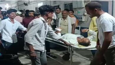 Photo of नवादा में भीषण सड़क दुर्घटना! बस-ट्रक की सीधी टक्कर, उड़े परखच्चे