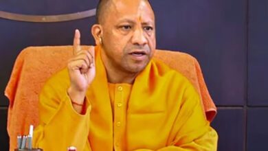 Photo of यूपी: सीएम योगी ने सहायक अध्यापकों को दिए नियुक्ति पत्र