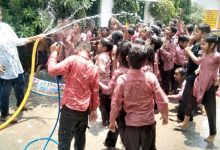 Photo of यूपी: प्राइमरी स्कूलों में शुरू हुईं गर्मियों की छुट्टियां, माध्यमिक स्कूल आज से होंगे बंद