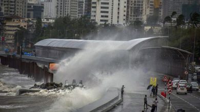 Photo of मुंबई में बारिश का कहर, अंडरग्राउंड मेट्रो स्टेशन में भरा पानी
