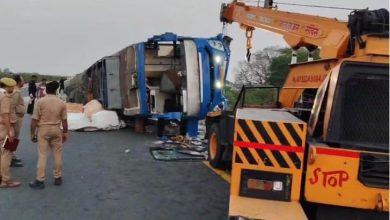 Photo of कानपुर: आगरा-लखनऊ एक्सप्रेसवे पर आपस में टकराईं दो स्लीपर बसें